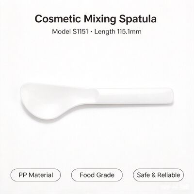 Kalite  Food grade PP cosmetic spatula S1151, 115.1mm plastic beauty mixing scoop. Smooth curved head for mixing mask powder & applying skincare cream, ideal for beauty salon & home DIY skincare fabrika