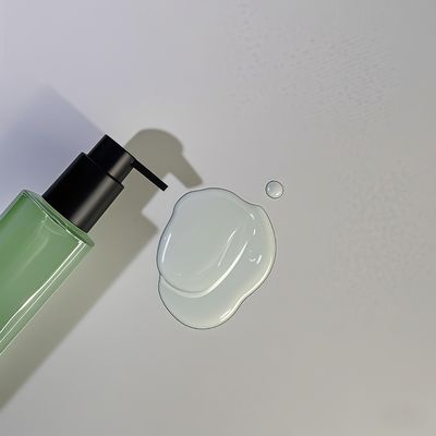 Kozmetik Kişisel Bakım Ambalajları için Özel Renklerde Basın Pompası Kapatmalı PET Plastik Kare Şişe