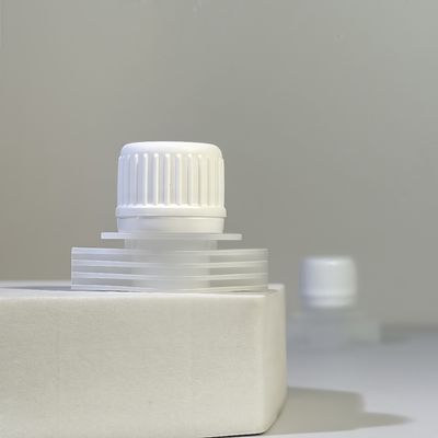 Taşınabilir ve Dayanıklı 16mm PE Plastik Vidalı Kapak, İçecekler için Esnek Ambalaj için Çevirmeli Üst Ağız Kapakları Gıda Sınıfı Güvenli Kenar