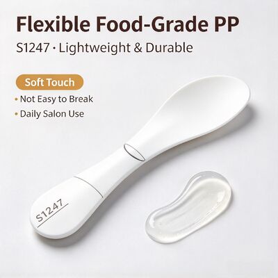 S1247 Güzellik Salonu için Gıda Sınıfı PP Kozmetik Karıştırma Spatulası. Maske tozu ve güzellik kremi pastası karıştırmak için idealdir. Güzellik salonları, spa stüdyoları ve ev DIY cilt bakımı için mükemmeldir. Toptan satılabilir.