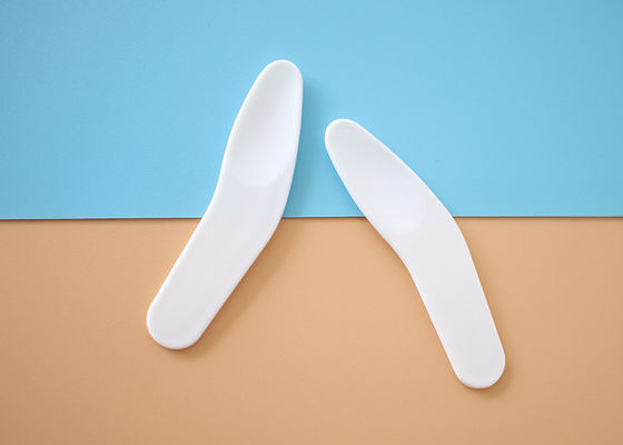62.9mm Plastik Makyaj Aracı Krem Kozmetik Spatula Scoop Beyaz renk